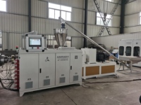 Línea de máquina de fabricación de extrusora de fondo de Casa de impresión de revestimiento UV de hoja de mármol de piedra artificial de plástico PVC