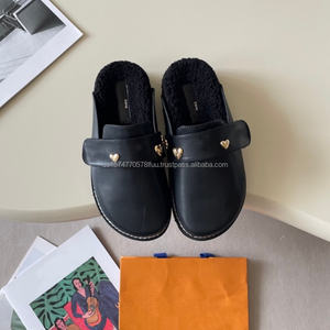 Mocasines de Hombre de Marca al por Mayor, de Cuero Charol Negro, Estilo de Diseñador de Lujo, Pantuflas Casuales de Felpa Suave de Alta Calidad para Mujer - Product Image 2