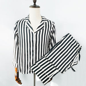 Venta al por mayor de pijamas Venta caliente de las señoras de la raya blanca y negra, avanzada Luz de lujo pijamas explosivos - Product Image 3