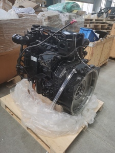 Moteur Cumins DCEC 4.5L ISB4.5 185HP EuroIII Refroidi par <span class=keywords><strong>Eau</strong></span> 4 Cylindres Complet ECM ECU Moteur Diesel ISD - Product Image 3