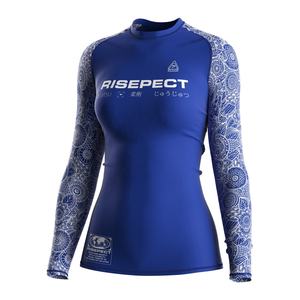 Ensemble de fitness pour femmes personnalisé, t-shirt de compression à séchage rapide avec grip antidérapant et short d'entraînement 2 en 1 - Product Image 2