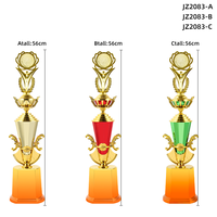 Trophées en plastique portables de Wenzhou, imprimés en typographie, design pyramidal, pour événements sportifs et cadeaux de bienvenue pour enfants