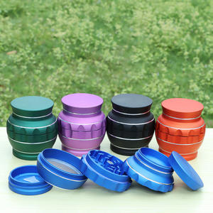 Molino de Especias y Hierbas de Aleación de Aluminio de 3 Pulgadas (63 mm) y 5 Capas con Contenedor, Diseño de Jarrón - Product Image 2