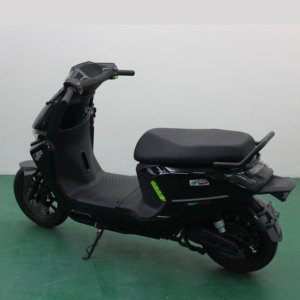 มอเตอร์ไซค์ไฟฟ้ากำลังสูง ระบบเบรกไฮดรอลิกหน้า-หลัง จัดส่งได้ ใช้สำหรับการเดินทางระยะไกลสำหรับผู้ใหญ่ จักรยานไฟฟ้าสองล้อ - Product Image 1