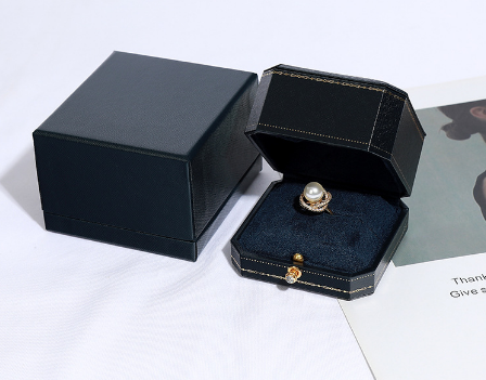 สีกรมท่า