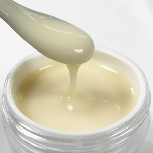 Vente en gros 1KG <span class=keywords><strong>Base</strong></span> d'essence semi-finie Northern Lights Radiance hydratante et éclaircissante OEM pour soins du visage hydratants et éclaircissants - Product Image 1