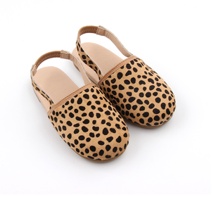 Nouvelles chaussures d'été pour enfants garçons filles sandales en cuir tissées à la main pantoufles - Product Image 6