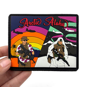 カスタムロゴ漫画風フックアンドループパッチ、縫い付け・アイロン接着、ソフトエンボス加工3D衣料用ゴム<span class=keywords><strong>PVC</strong></span>パッチ（帽子・衣類用） - Product Image 3