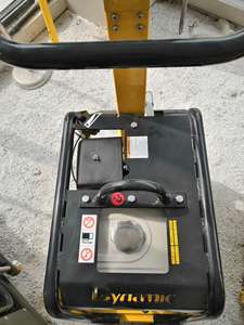 HUR-300 सर्वश्रेष्ठ गुणवत्ता वाली मिनी प्रकार की कंपन प्लेट निर्माण स्थलों के लिए नए गैसोलीन डीजल हैंडहेल्ड मृदा संकलकर्ता - Product Image 2