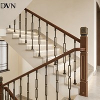 Design de balustres intérieurs DVN, garde-corps d'escalier moderne, balustrade et poteaux d'escalier modernes pour villa aux États-Unis