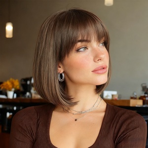 วิกผมสังเคราะห์ทนความร้อนไล่ระดับสีสีน้ำตาลอ่อนวิกผมตรงสั้นสำหรับผู้หญิงผมหน้าม้าสีดำ SM7271 - Product Image 3