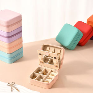 ポータブルミニジュエリー旅行オーガナイザーパーソナライズされた初期ジュエリーボックスベストギフトジュエリーケースオーガナイザーミラー付き - Product Image 5