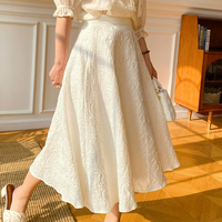Personnalisé élégant tempérament mi-longueur jupe pour les femmes 100% fibre de polyester Jacquard demi-jupe femmes grande jupe balançoire