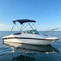 Bateau de pêche en fibre de verre à coque rapide et abordable de 550 cm, yacht de luxe sans moteur à propulsion arrière