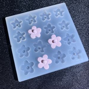 แม่พิมพ์คุกกี้รูปดอกไม้ 12 หลุม แม่พิมพ์ซิลิโคนสำหรับตกแต่งเค้กรูปดอกไม้ - Product Image 5