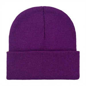 Gorros de punto personalizados con textura de punto gofrado y tacto suave para tiendas de skate en EE. UU. con precios al por mayor - Product Image 1