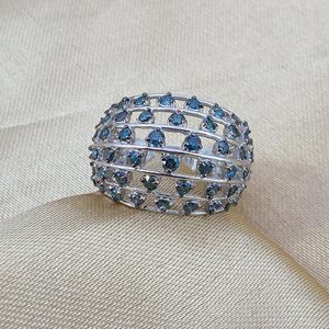 Bague en diamant Jewelspaark 1,24 carats, taille brillant rond, bleu fantaisie rehaussé, en argent sterling 925 pour femme, fiançailles - Product Image 2