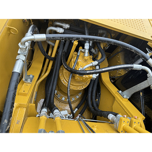 รถขุดตีนตะขาบ Caterpillar 324D2L รุ่นปี 2024 มือสอง ขนาด 24 ตัน กำลังเครื่องยนต์ 140 กิโลวัตต์ - Product Image 6
