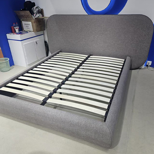 Base de Cama Tamaño Queen/King en Tela Beige con Cabecera de Bordes Redondeados - Product Image 2
