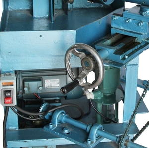 Machine industrielle de meulage d'angle pour la pierrolierie 220V avec moteur comme composant essentiel – Machines et équipements - Product Image 4
