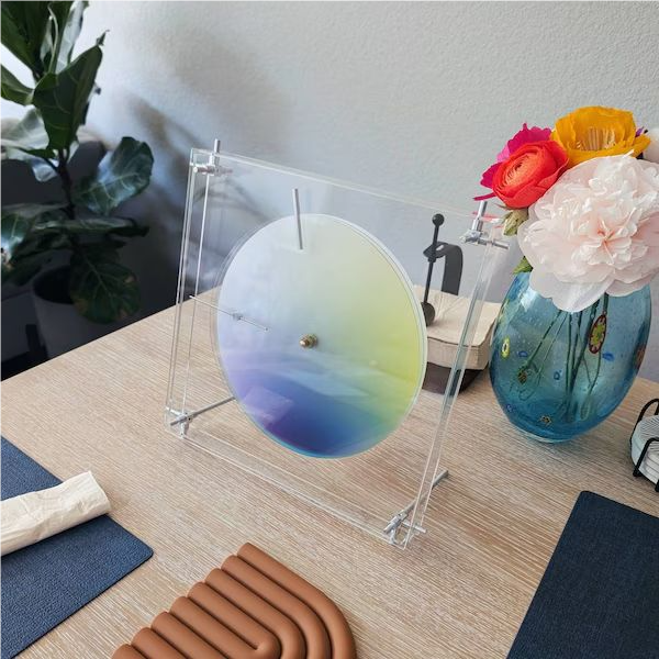 Modern Acrylic Desk Clock Artistic Silent Table Clock with Color Change ...