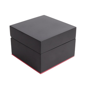Caja de Reloj Cuadrada de MDF de Lujo, Fabricación OEM/ODM, MOQ Bajo, Caja de Regalo de Madera para un Solo Reloj, Embalaje Ecológico para Exhibición de Relojes de Pulsera - Product Image 5