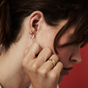 Pendientes de Plata de Ley 925 con Diseño de Moda AE180, con Circonitas Pavé en Forma de C, Ondulados y Abiertos, para Mujer, Joyería para Uso Diario, Fiestas y Regalos - Product Image 4