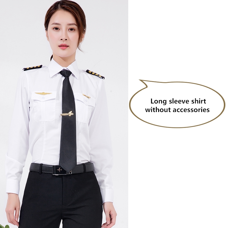 Camicia bianca a maniche lunghe senza accessori