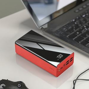 Cargador Portátil de Alta Capacidad con 4 Puertos USB para Viajes al Aire Libre, Banco de Energía de 50000 mAh con Luz Potente - Product Image 6