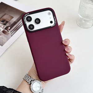 Coque de téléphone S132 tendance en silicone liquide antidérapant pour iPhone 17 18 Pro Max, antichoc, compatible avec la charge magnétique sans fil - Product Image 1