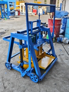 Machine à fabriquer des blocs creux en béton QMR4-45, alimentée par un moteur diesel, sans <span class=keywords><strong>électricité</strong></span> - Product Image 6