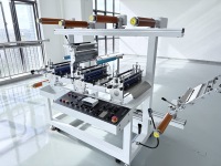 Máquina Laminadora de Tres Estaciones de Alta Precisión de ±0.1mm con Control Automático PLC para Película, Cinta de Espuma, PET, Procesamiento de Etiquetas de Rollo a Hoja