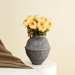 Grand vase rond noir en céramique pour la décoration intérieure, vase rond noir texturé moderne de style farmhouse pour les centres de table - Product Image 6
