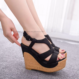 Sandales compensées épaisses à motif bois avec bouche de poisson, grande taille, pour femmes, vente en gros d'usine - Product Image 2