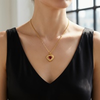 Collier en argent 925 plaqué or 18 carats avec pendentif cœur en grenat rouge naturel texturé soleil éclatant, luxe pour mariage ou anniversaire de janvier