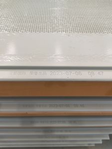 Panneaux sandwich isolants décoratifs en mousse <span class=keywords><strong>de</strong></span> <span class=keywords><strong>verre</strong></span> industriel avec caractéristiques ignifuges et imperméables pour application en atelier - Product Image 4