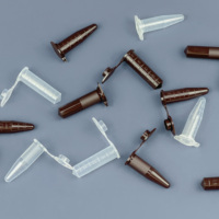 Tube à centrifuger de 1.5ml avec bouchon à pression en plastique transparent gradué Micro flacons d'essai Tubes en matériau PP