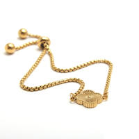 Trèfle à quatre feuilles de luxe en acier inoxydable 18 carats A-Z initiale 26 lettres majuscules Bracelet pour femme