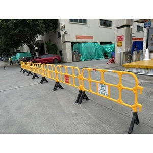 Barrière de sécurité routière en HDPE de 1350 mm, réfléchissante prismatique haute intensité, protection IP65, jaune/rouge - Product Image 5