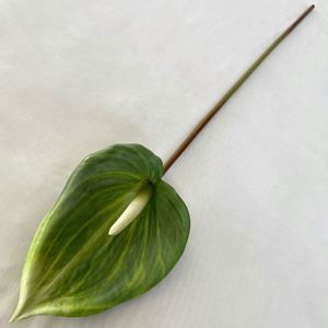 LO-591 Vente en gros de fleurs artificielles modernes à tons verts, série de tiges de fleurs vertes de variétés mixtes faites à la main, pour décoration de mariage et de maison - Product Image 6