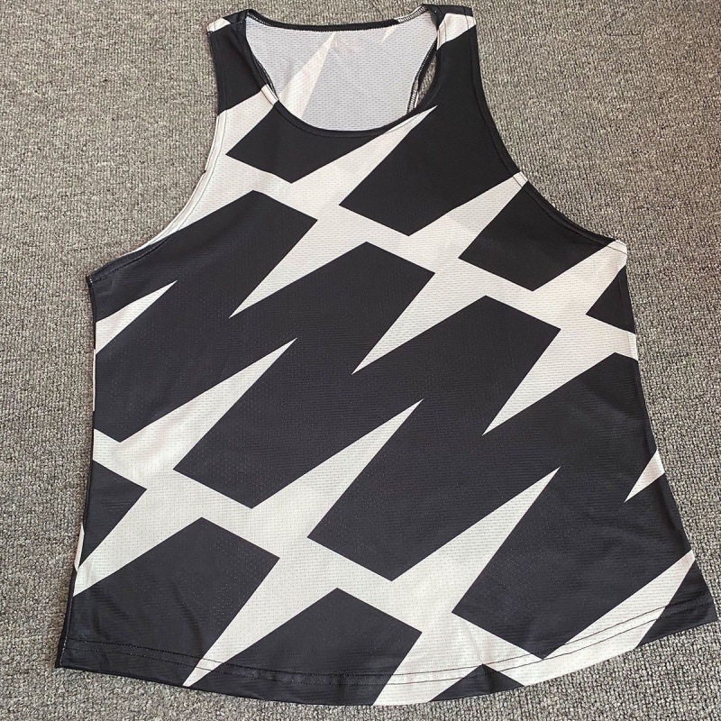 Full fishbone vest black and white