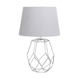 โคมไฟตั้งโต๊ะโครเมียม E27 ขนาด 51.5x33x33 ซม. เหมาะสำหรับให้แสงสว่างในพื้นที่และเพิ่มความทันสมัยให้กับการตกแต่ง - Product Image 1