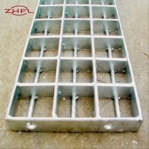 Rejilla de acero para peatones versátil 32x3, panel de acero al carbono para escaleras de zanja, para drenaje, canalón de presión y suelo. - Product Image 3