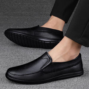 รองเท้าหนังวัวสองชั้นแบบสวม สไตล์ลำลอง สำหรับผู้ชาย หนังนิ่ม พื้นนุ่ม เหมาะสำหรับขับรถและใส่สบายๆ ในฤดูใบไม้ร่วง - Product Image 2