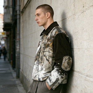 Chaqueta de Camuflaje Moderna para Hombre, <span class=keywords><strong>con</strong></span> Pedrería, Estilo Urbano, <span class=keywords><strong>con</strong></span> Parches, Diseño de Salpicaduras de Pintura, en Oferta - Product Image 2