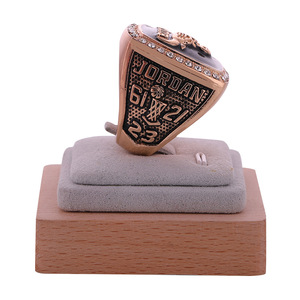 Bague <span class=keywords><strong>de</strong></span> championnat <span class=keywords><strong>de</strong></span> basketball <span class=keywords><strong>Jordan</strong></span> Yue 1991 unisexe, en alliage plaqué or 18 carats, avec chiffres incrustés, bijou tendance - Product Image 2