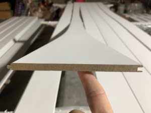 Panneaux de lambris en bois de pin <span class=keywords><strong>blanc</strong></span> apprêté, durable, écologique, design moderne, moulures murales intérieures pour villa et hôtel - Product Image 2
