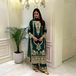 Ensemble Salwar Kameez de créateur prêt-à-porter, très demandé, pour femmes, tenue ethnique adulte indienne et pakistanaise pour mariage et fête - Product Image 1