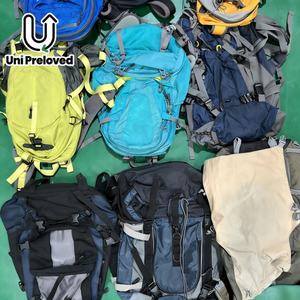 A26 Vente en gros de sacs d'occasion, sacs de randonnée pour hommes et femmes, sacs d'extérieur usagés en balles - Product Image 3