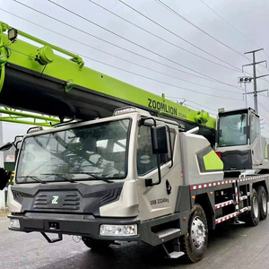 Camión con Grúa Zoomlion de 35 Toneladas de Segunda Mano, Económico, Cumple con la Normativa EPA para Trabajos de Construcción - Product Image 1
